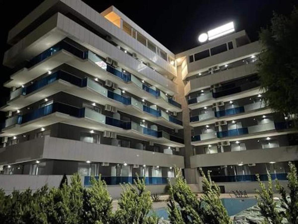 Sunrise Luxury Apartments Navodari Luaran gambar