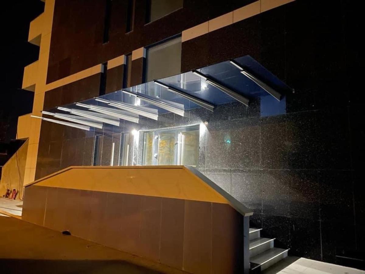 Sunrise Luxury Apartments Navodari Luaran gambar